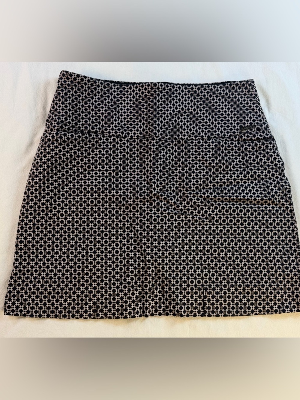 SC & Co Geometric Print Tummy Control Golf Skort Size Medium EUC